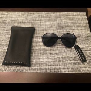 QUAY Australia VIVIENNE oversized aviator glasses